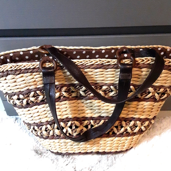 Scala Handcrafted Straw Tote - Picture 1 of 9